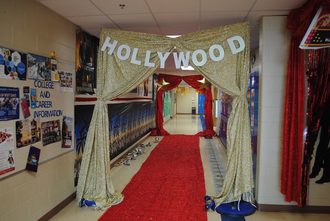 hallway decorations